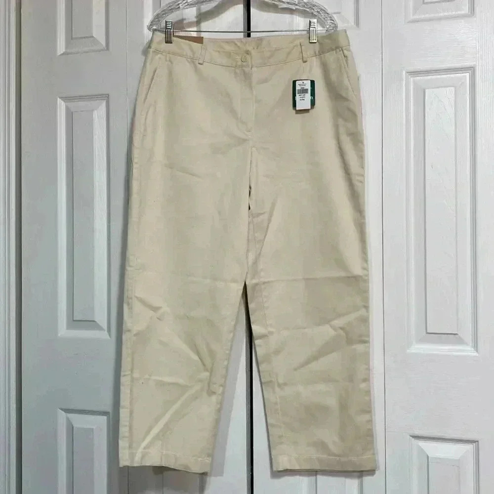 L.L. Bean NWT wrinkle free favorite fit cotton cream pants size 14P